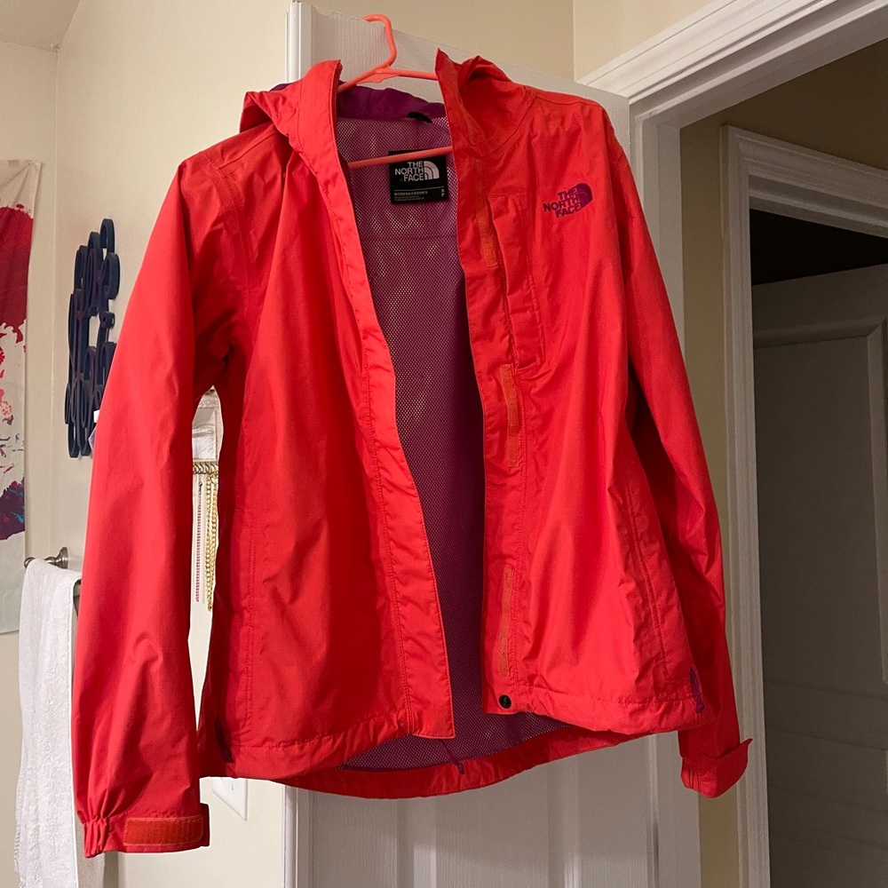 Women’s North Face Rain Jacket